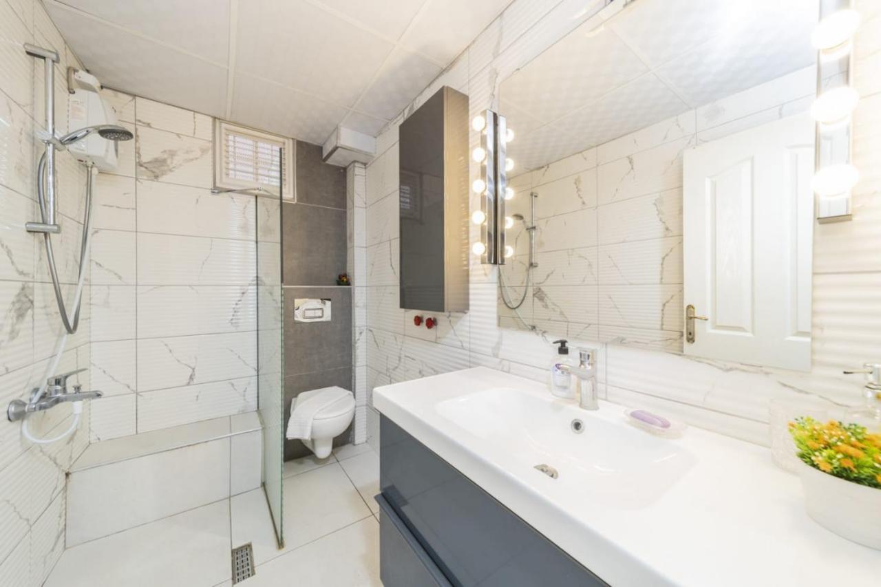 Daire Flat With Backyard 600 M To Duden Waterfalls